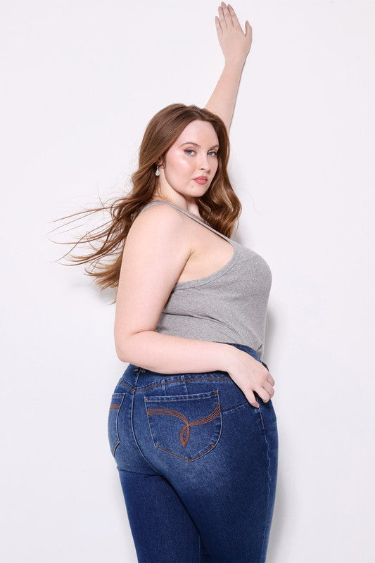 WannaBettaButt Mid Rise Embroider Skinny Jean