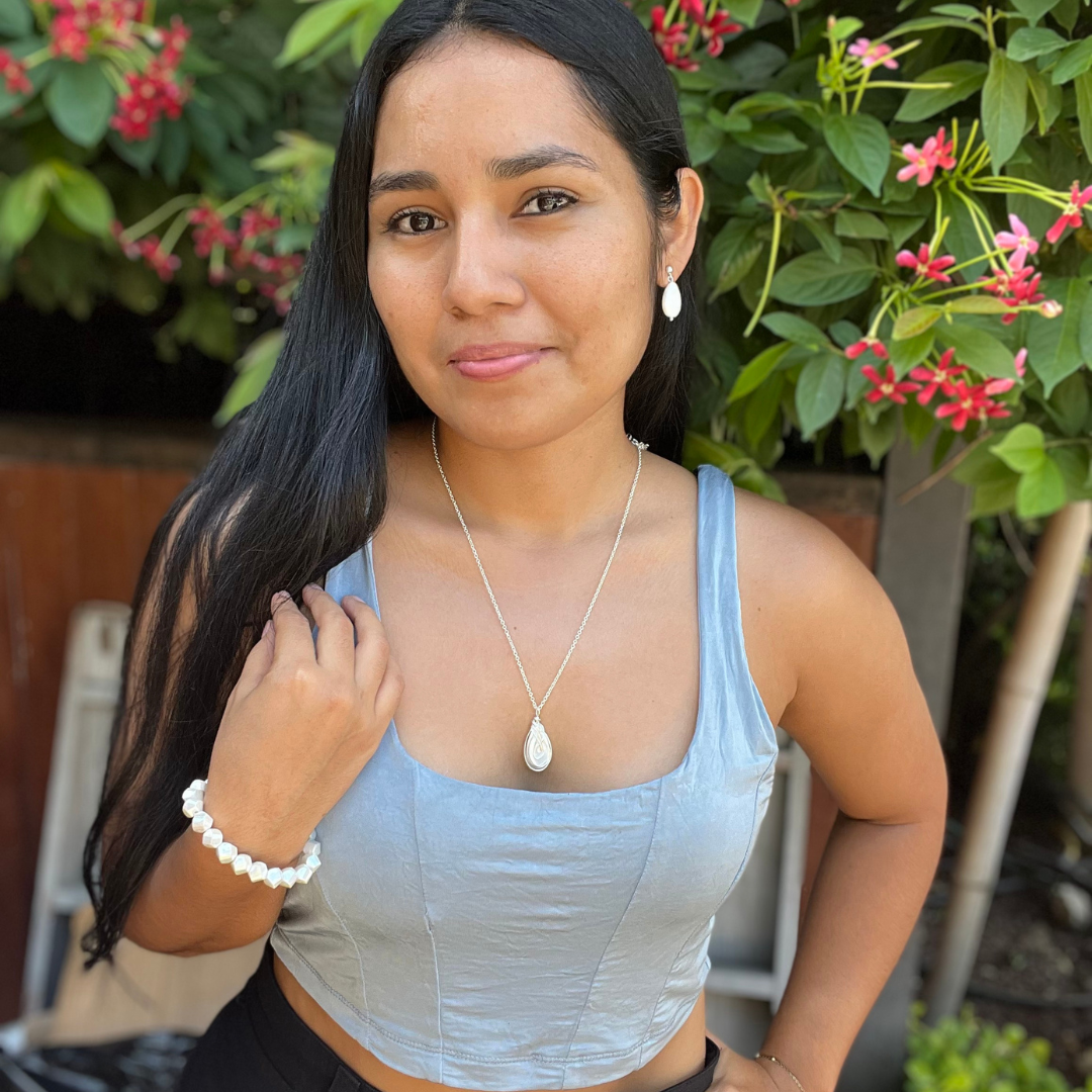 Alegria Vicki mother of pearl beaded bracelet