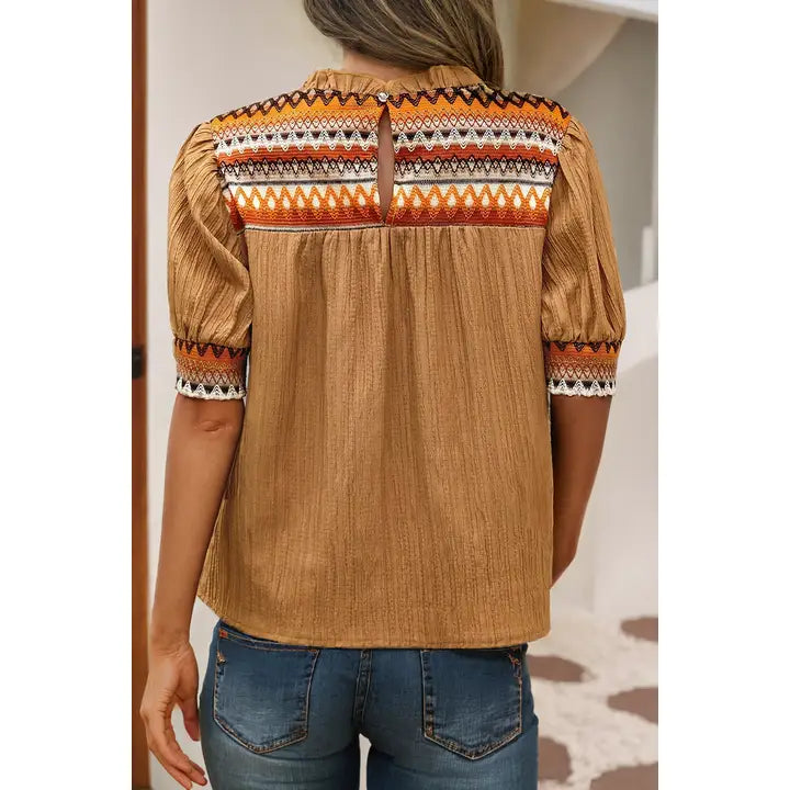 Geometric Short Puff Sleeve Frilled Collar Blouse