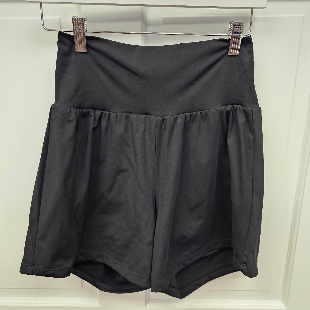 Halara Super High Waisted Back Pocket & Side Hidden Pocket 2-in-1 Yoga Shorts