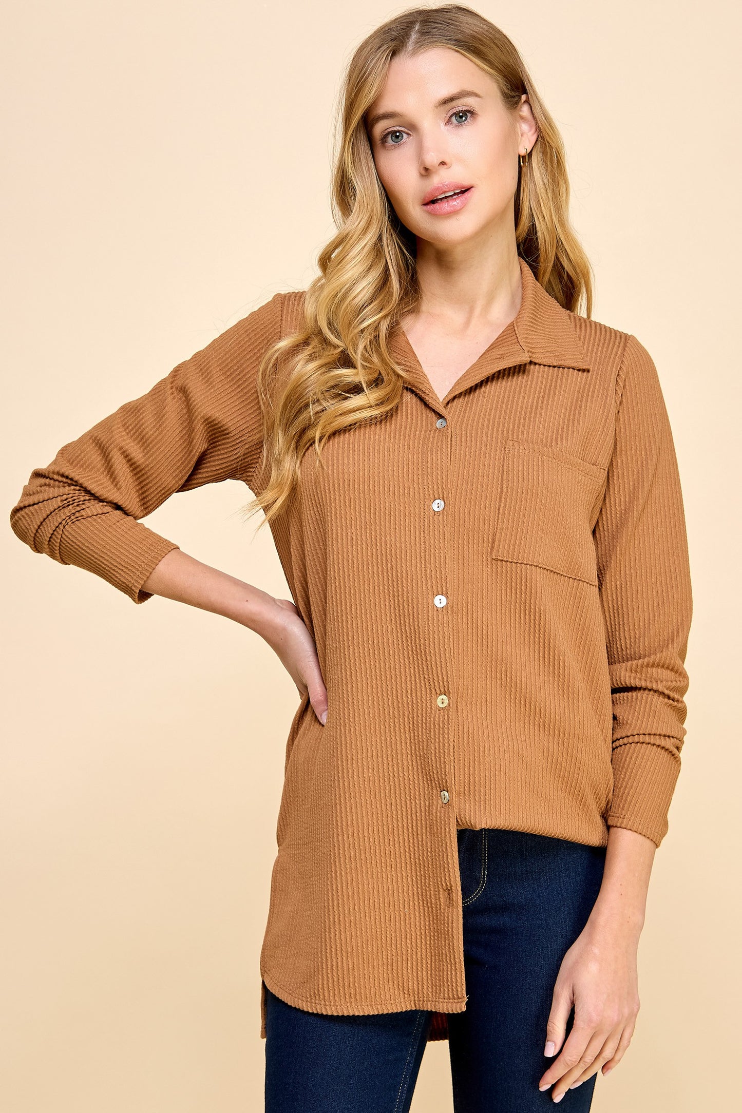 Urban Rib Shirt with front pocket and buttons