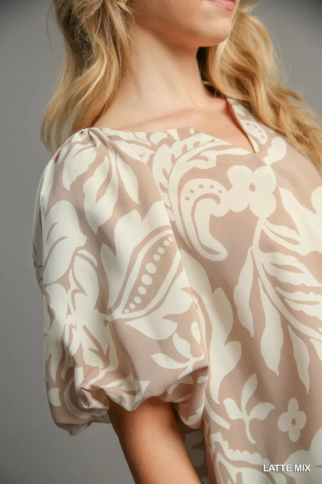 Split Neck Floral Print Balloon Sleeve Top