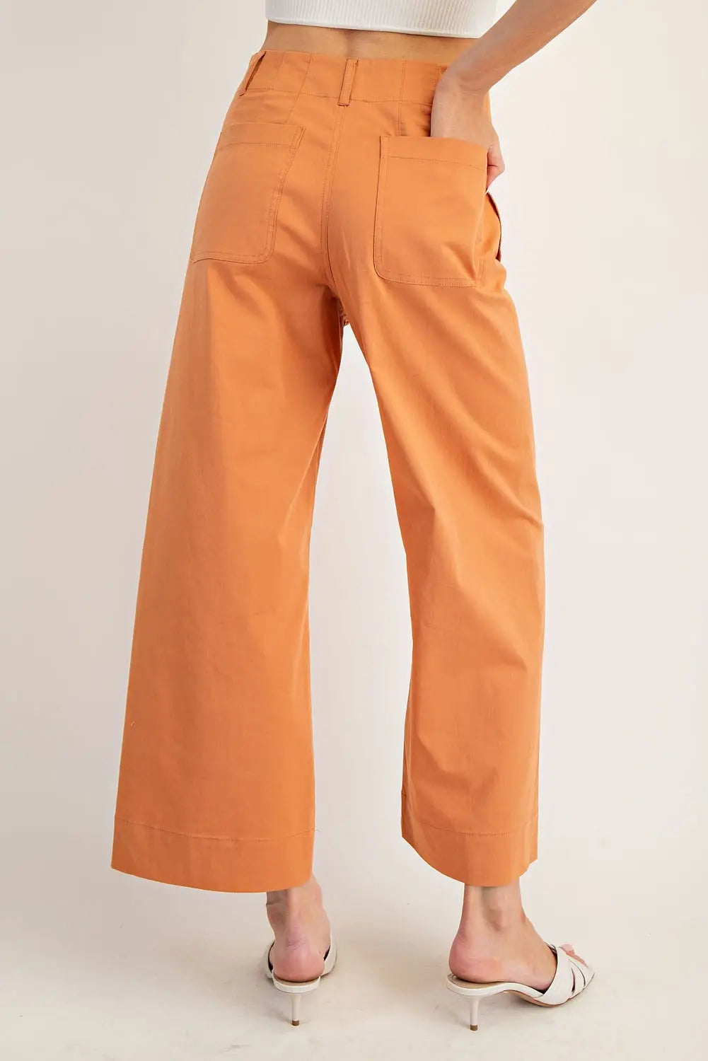 Scalloped Pocket Straight Leg Pants