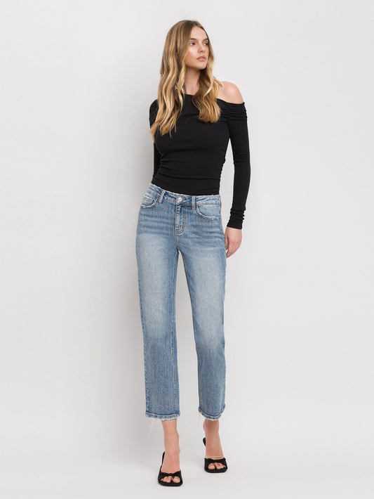 MID RISE DISTRESSED BACK HEM CROP STRAIGHT JEANS