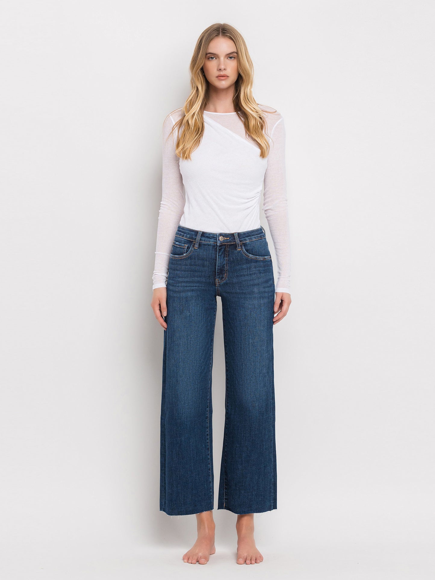 MID RISE WIDE LEG JEANS