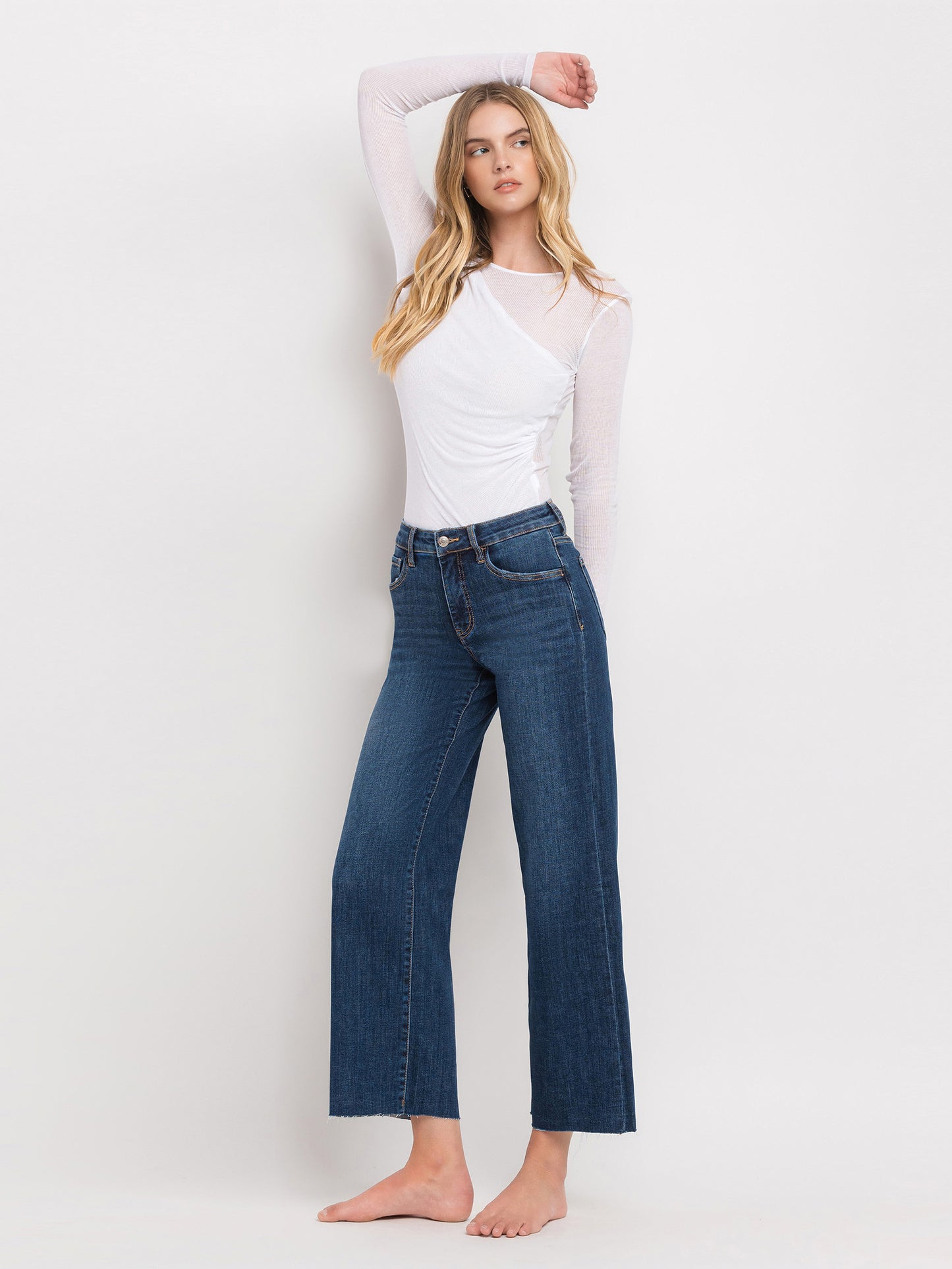 MID RISE WIDE LEG JEANS
