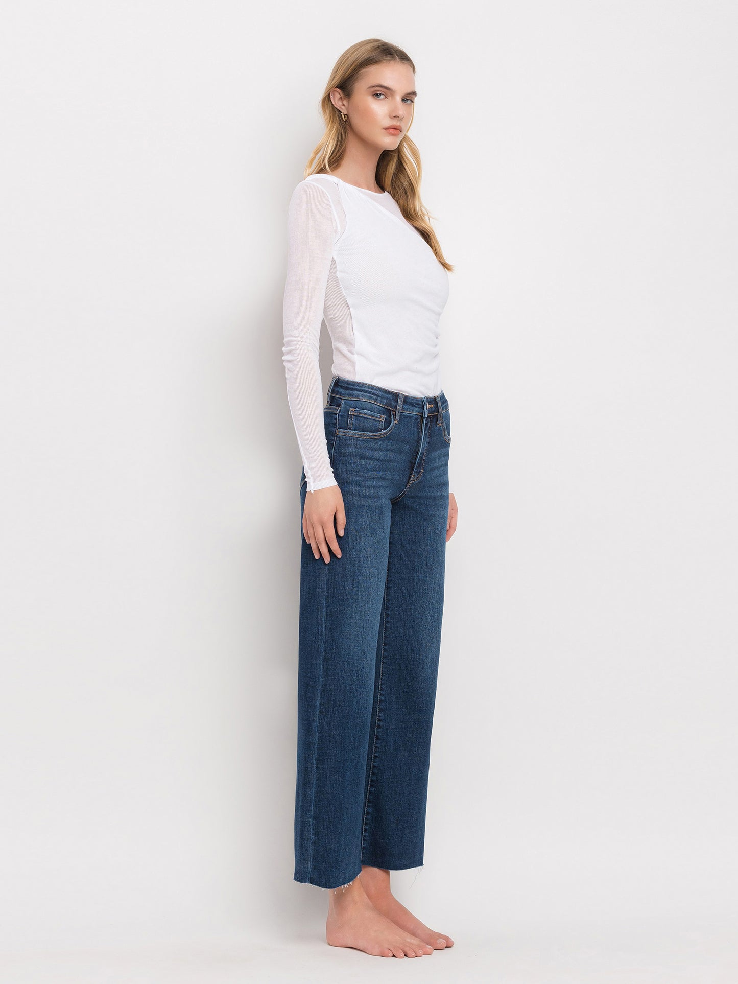 MID RISE WIDE LEG JEANS