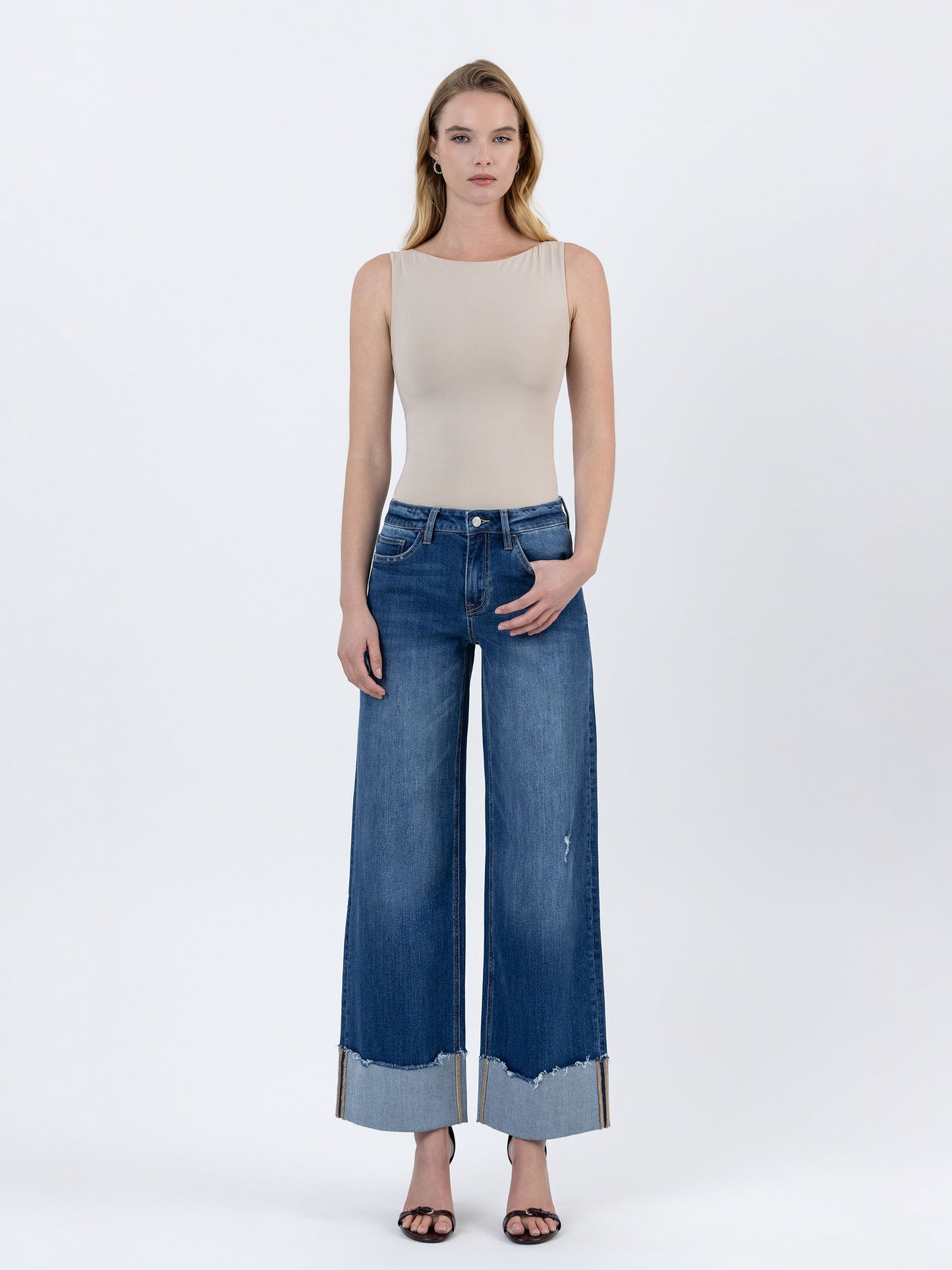 HIGH RISE CUFFED BAGGY WIDE LEG JEANS
