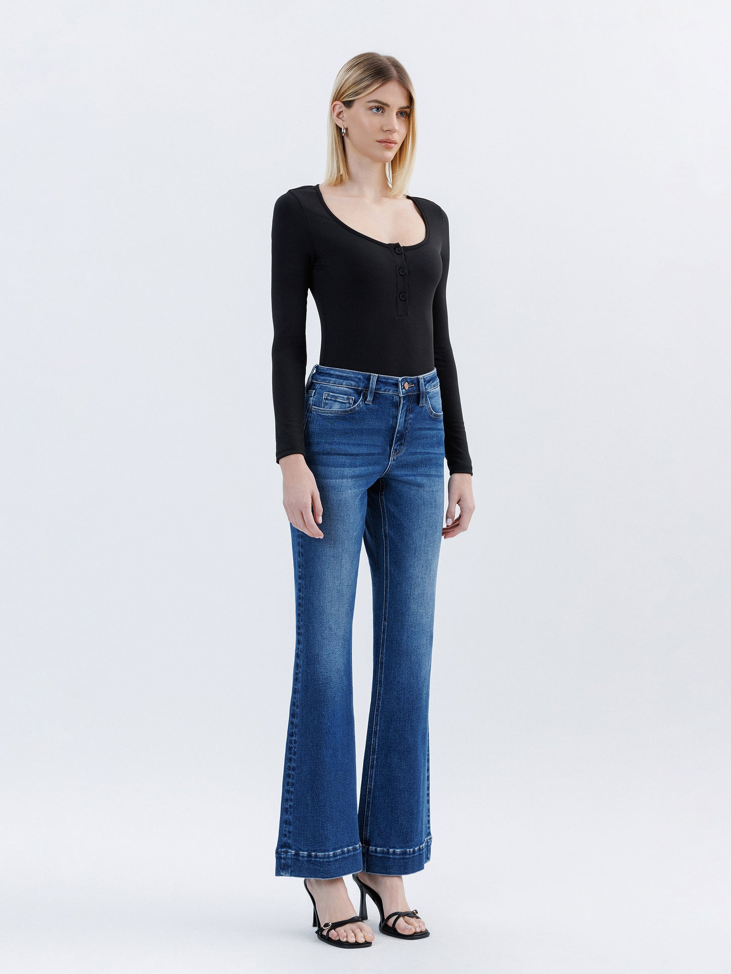 HIGH RISE TROUSER HEM RELAXED FLARE JEANS