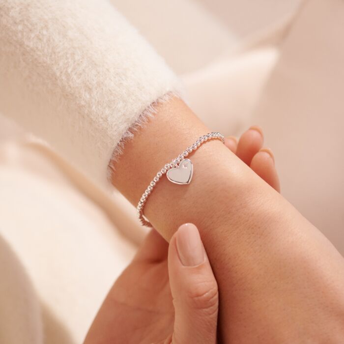 Christmas Gift Box 'Merry Christmas Mom' Bracelet in Silver Plating