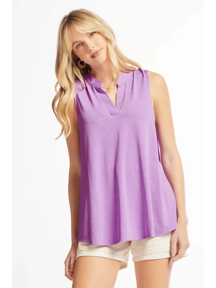 Solid Wrinkle Free Top