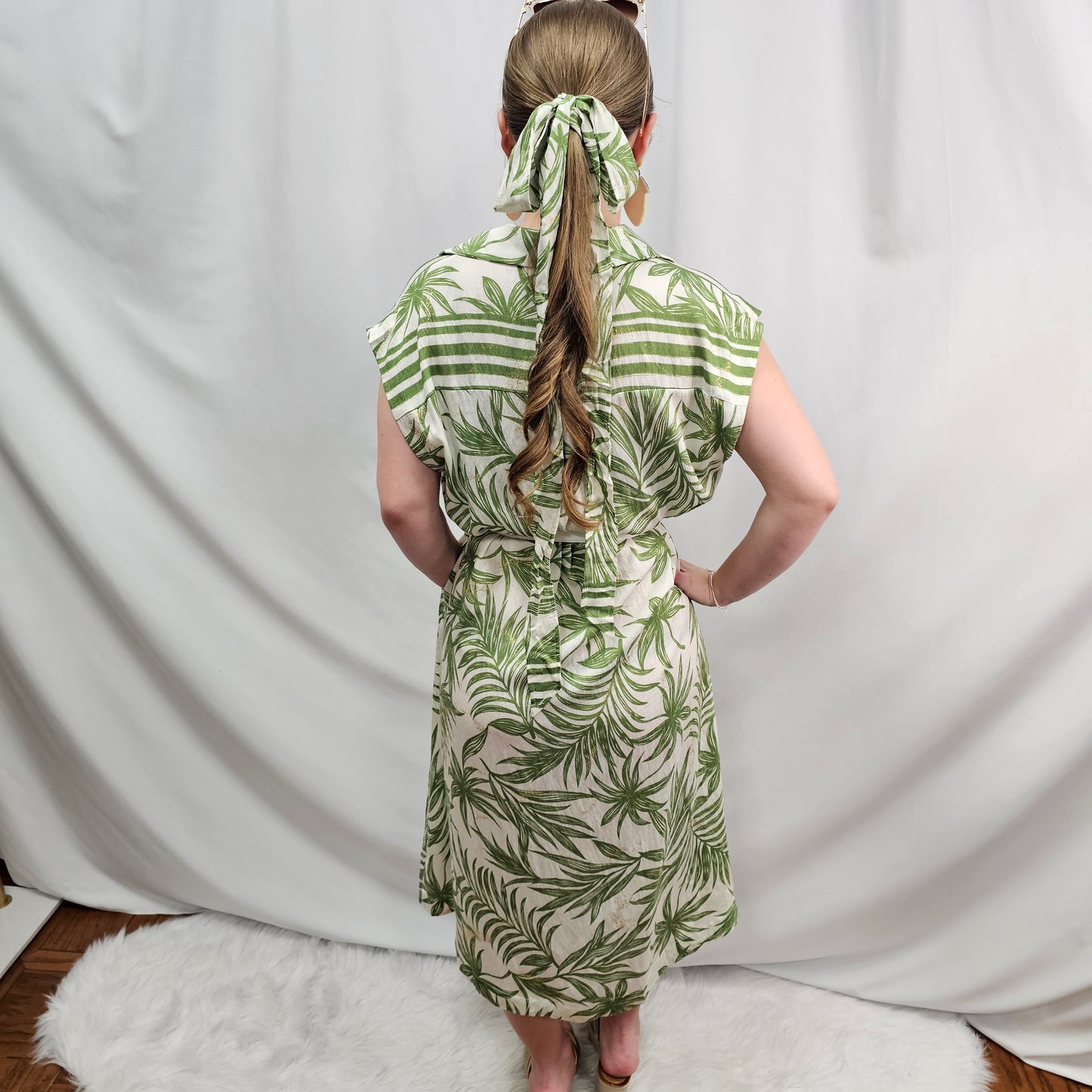 Tropical Print Sleeveless Midi Dress