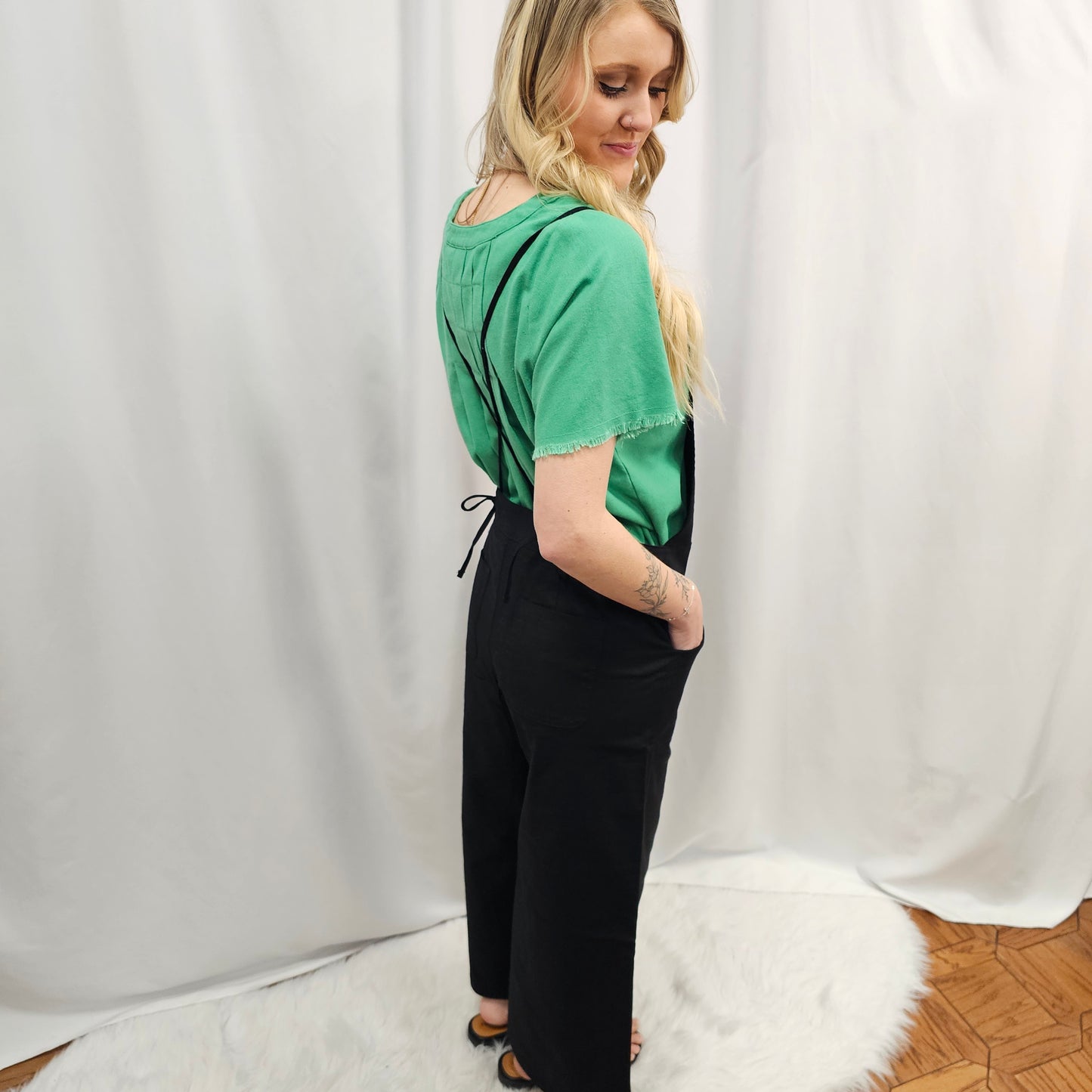Spaghetti Strap Criss Cross Back Jumper