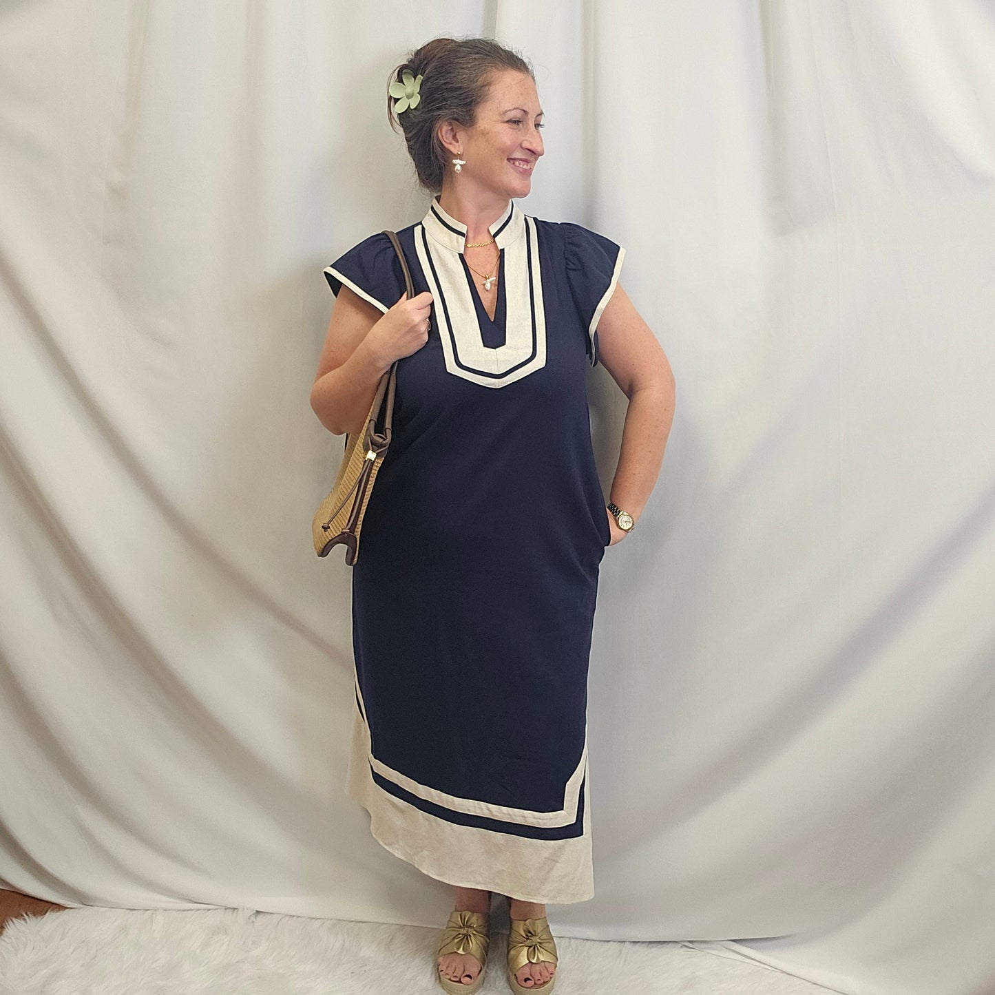 Linen V-neck Midi Dress