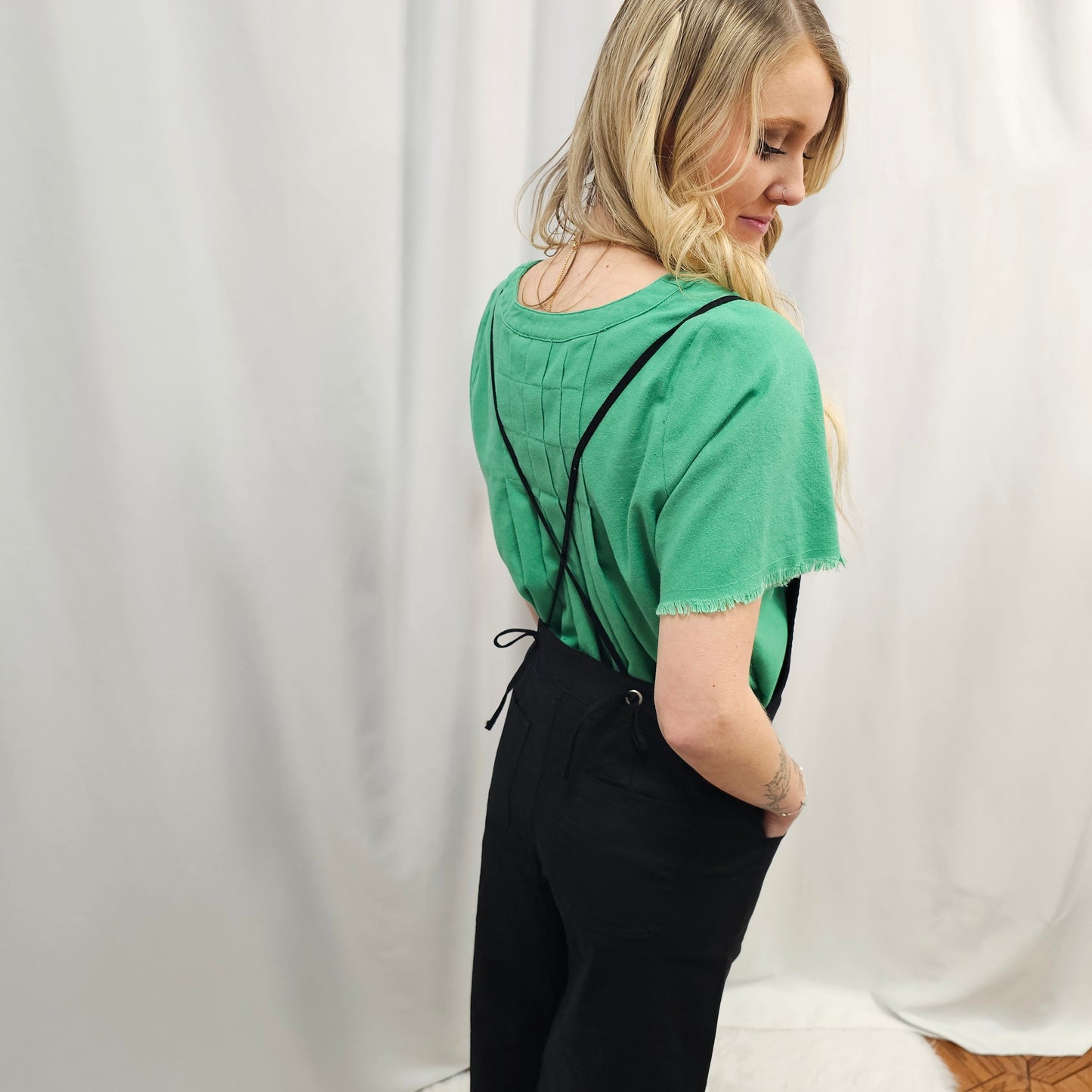 Spaghetti Strap Criss Cross Back Jumper